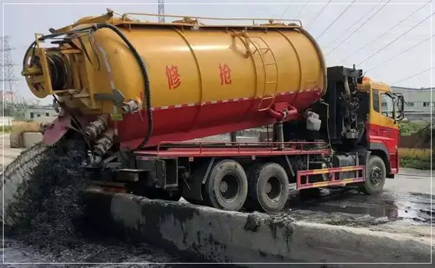 新荣区污水池清理